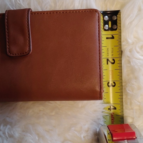 MIA & LUCA BROWN WALLET WITH COLOURED CARD SLOTS - Picture 7 of 8